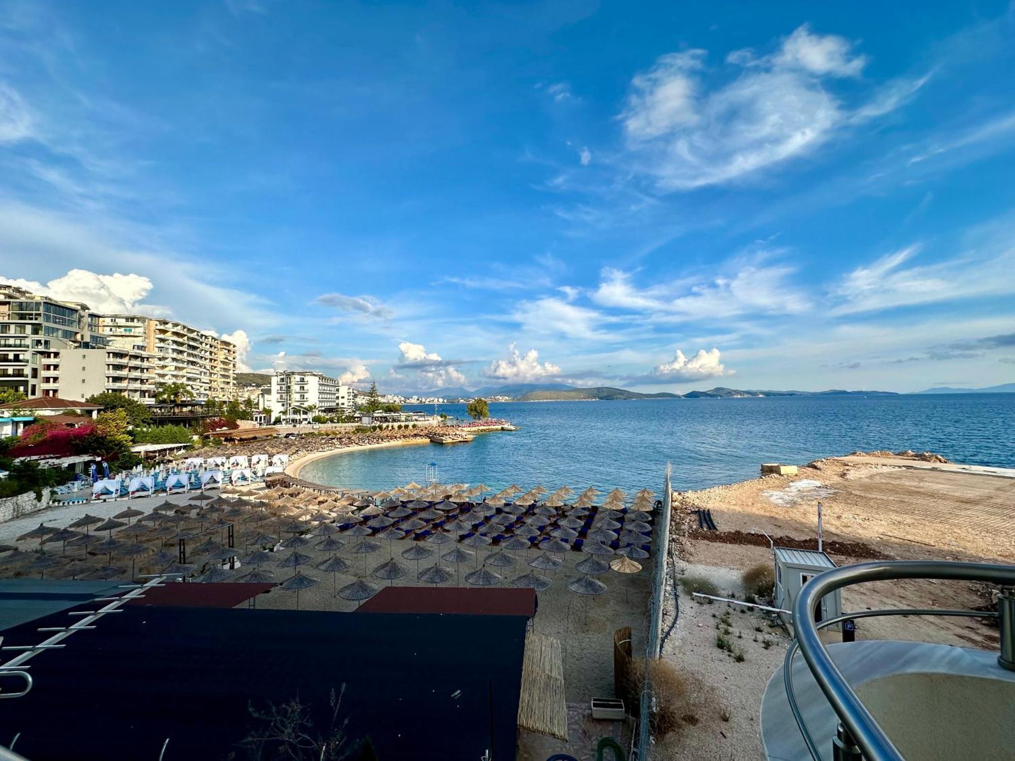 Aqua Apartments Seaview Sarandë Exteriör bild