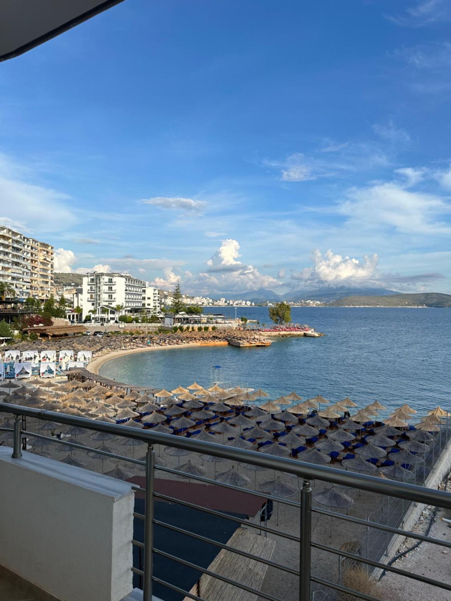 Aqua Apartments Seaview Sarandë Exteriör bild