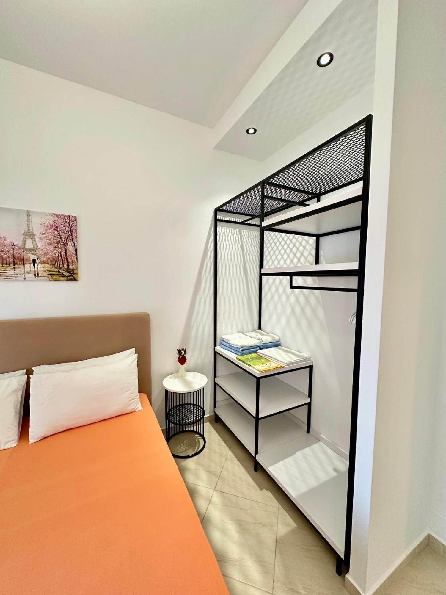 Aqua Apartments Seaview Sarandë Exteriör bild