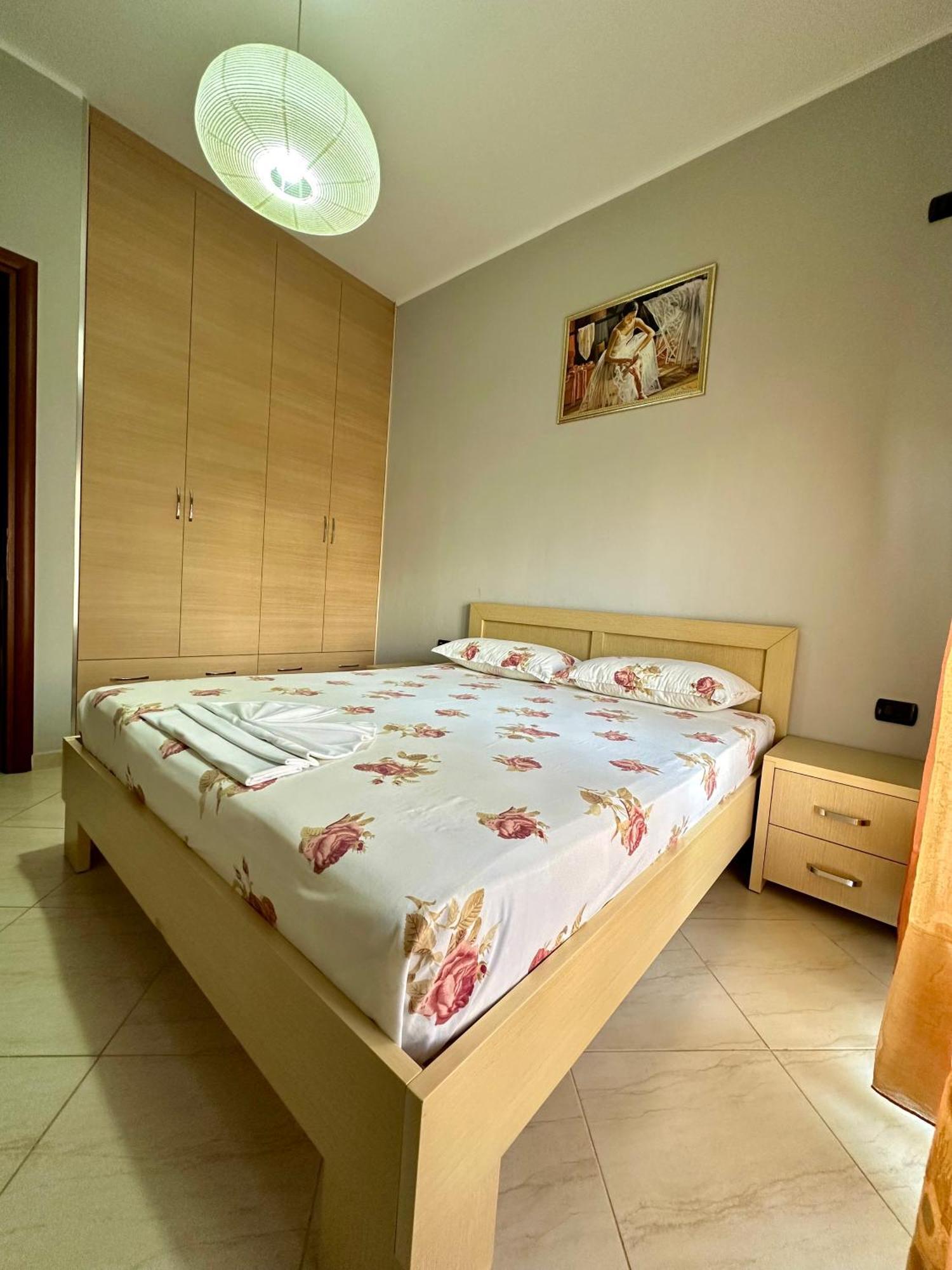 Aqua Apartments Seaview Sarandë Exteriör bild