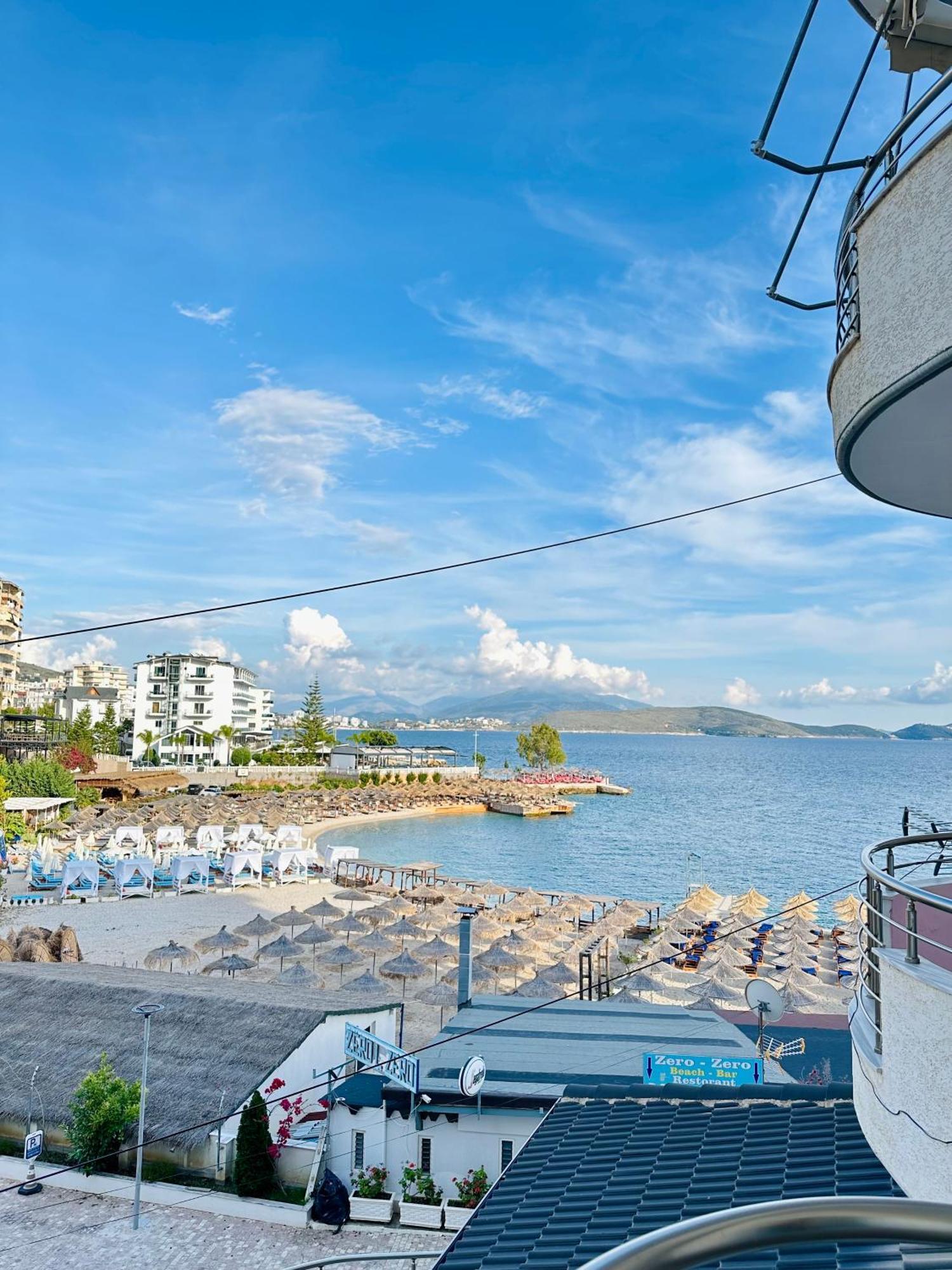Aqua Apartments Seaview Sarandë Exteriör bild